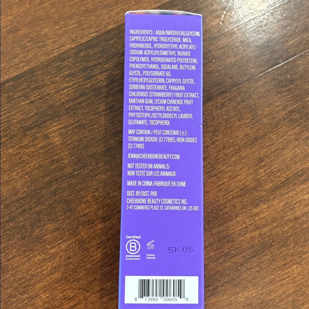 Cheekbone illuminating primer gel in moon dew - Picture 3 of 5